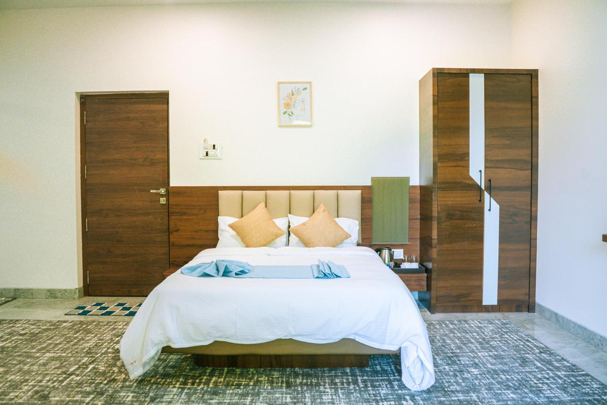Aqualina Hotel Bhogwe Luaran gambar