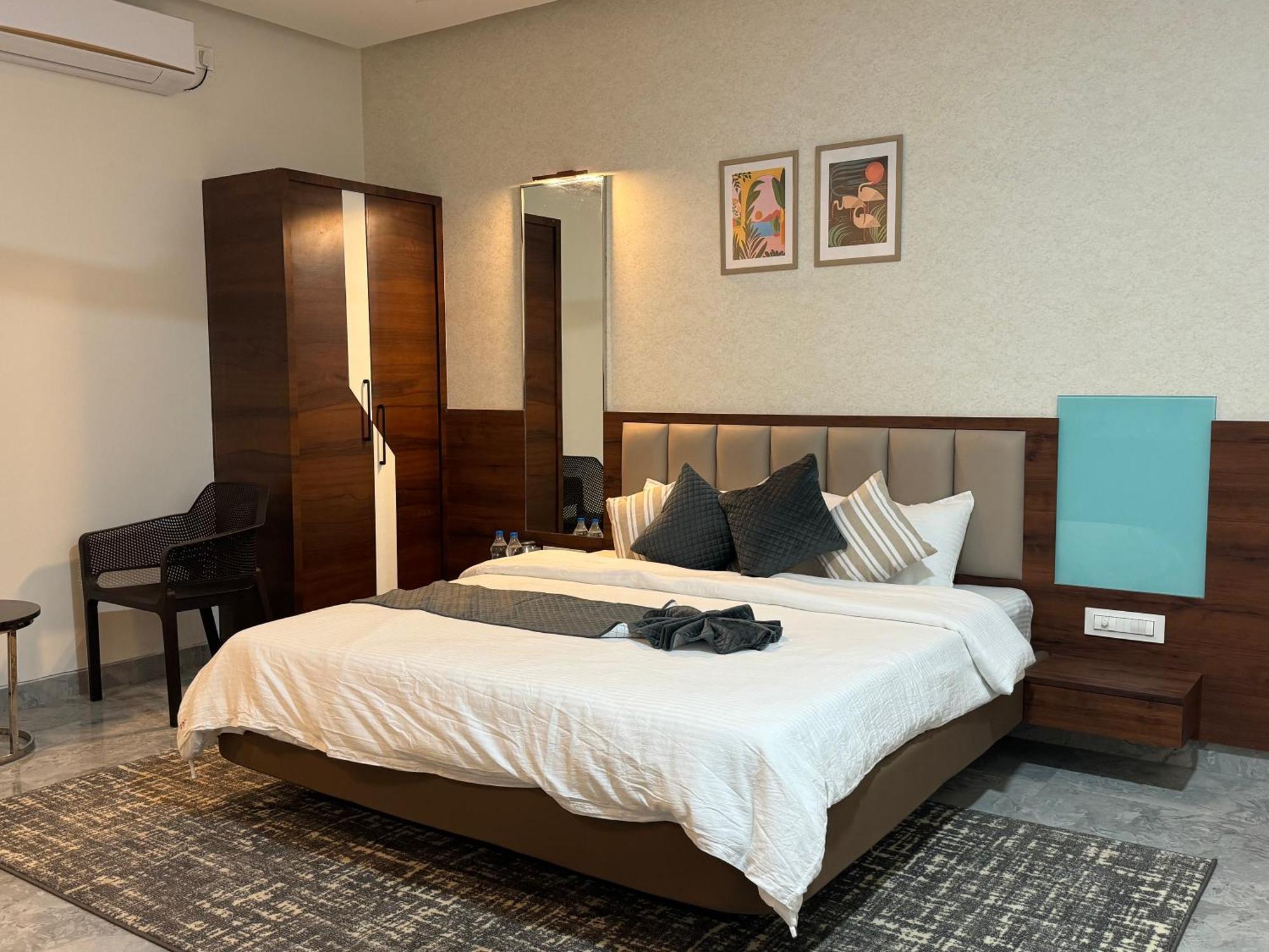 Aqualina Hotel Bhogwe Luaran gambar